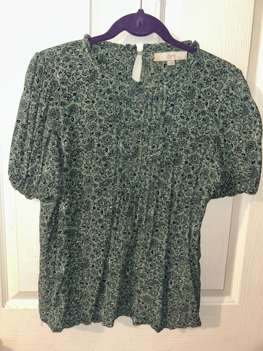 LOFT Green Floral Puff-Sleeve Smocked Blouse